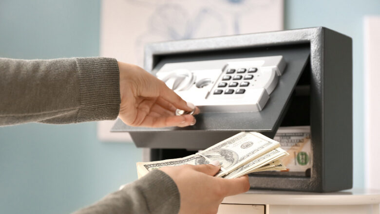 Jak bezpiecznie przechowywać pieniądze?